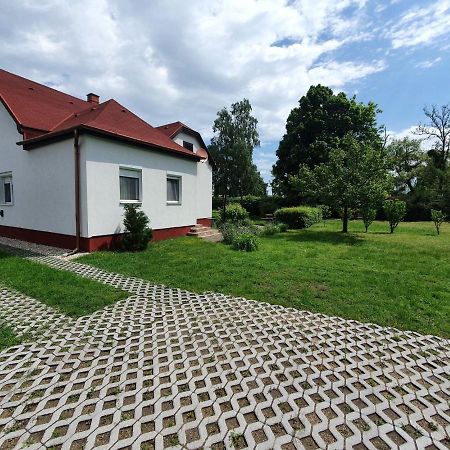 Fagreci Villa Balatonmáriafürdő Екстериор снимка