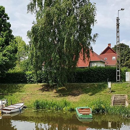 Fagreci Villa Balatonmáriafürdő Екстериор снимка