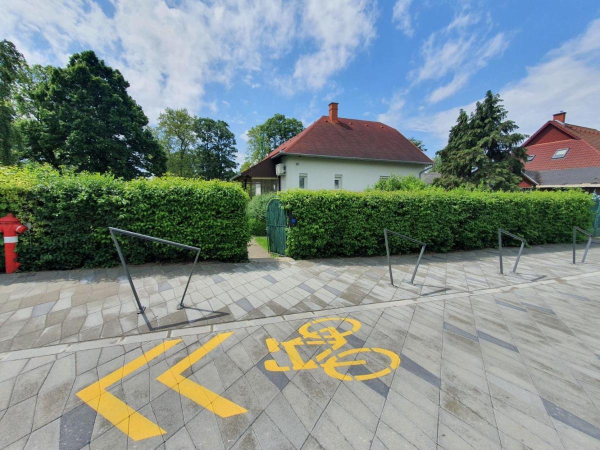 Fagreci Villa Balatonmáriafürdő Екстериор снимка